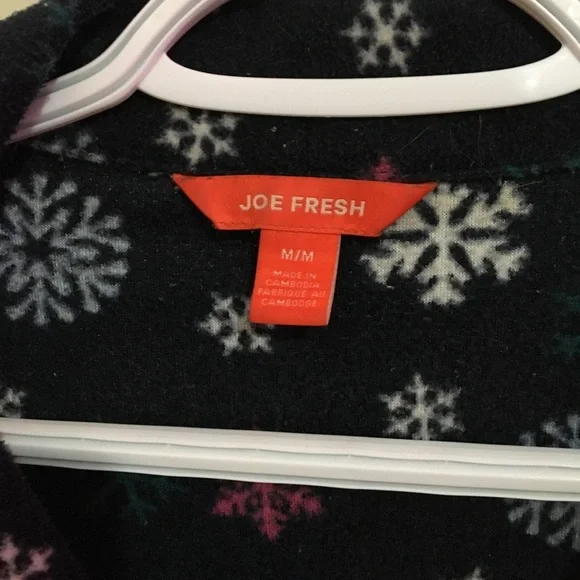 Women's Snowflake Patterned Jacket - Picture 5 of 5